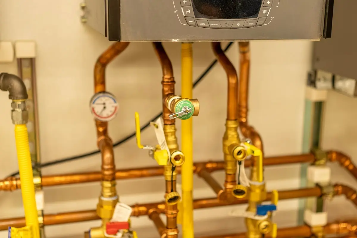 Licensed technician providing Slab Leak Repair for a homeowner in Des Peres